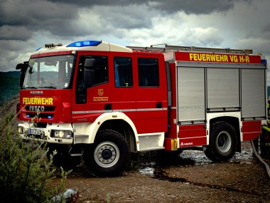 Löschfahrzeug LF20 Löschfahrzeug der Feuerwehr der VG Herrstein-Rhaunen
