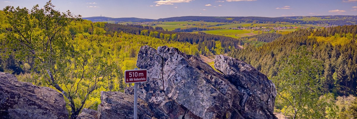 Aussichtspunkt Hohenfels, 510 Meter über NN, nahe der Ortsgemeinde Kirschweiler