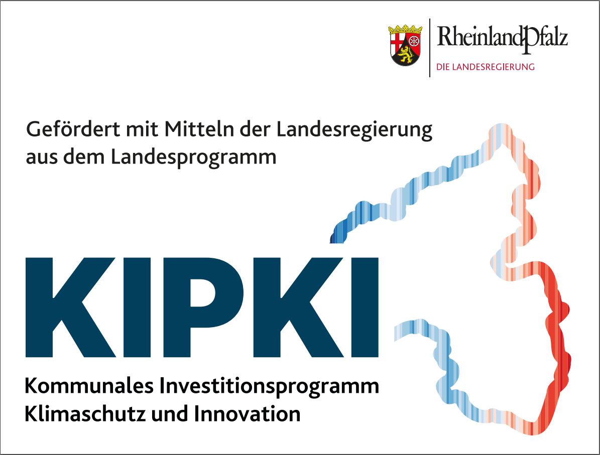 Logo KIPKI - Wappen Rheinland-Pflaz mit dem Text "gefördert mit Mitteln der Landesregierung aus dem Landesprogramm KIPKI - Kommunales Investitionsprogramm Klimaschutz und Innovation
