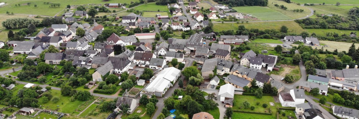 Ortsansicht der Gemeinde Berschweiler Ortsansicht der Ortsgemeinde Berschweiler von oben