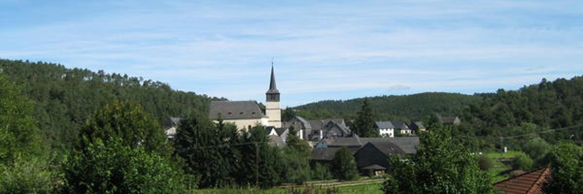 Blick auf die Ortsgemeinde Hausen
