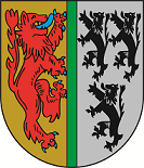 In durch grünen Stab gespaltenem Schild vorne in Gold ein blaubewehrter und – gezungter roter Löwe nach links, hinten in Silber drei (2:1) schwarze Löwen.