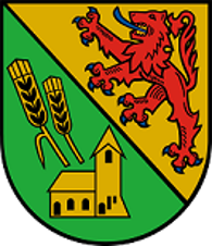 Wappen der Ortgemeinde Sensweiler In schräggeteiltem Schild vorne in Grün ein goldenes Köhlerfeuer über einer goldenen Kirche, hinten in Gold ein blaubewehrter und -gezungter roter Löwe.