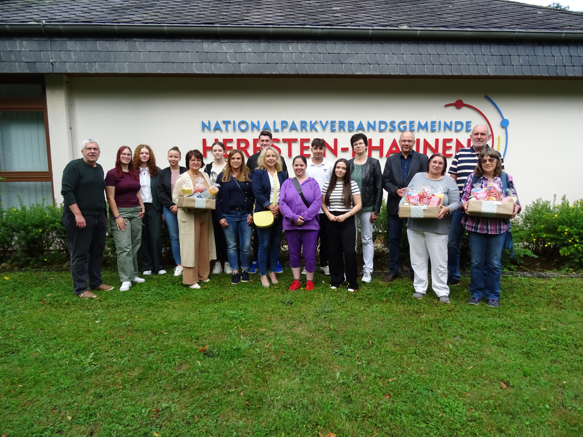 Gruppenfoto mit Mitarbeitern