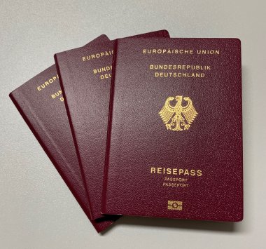 Reisepässe als Musterbild
