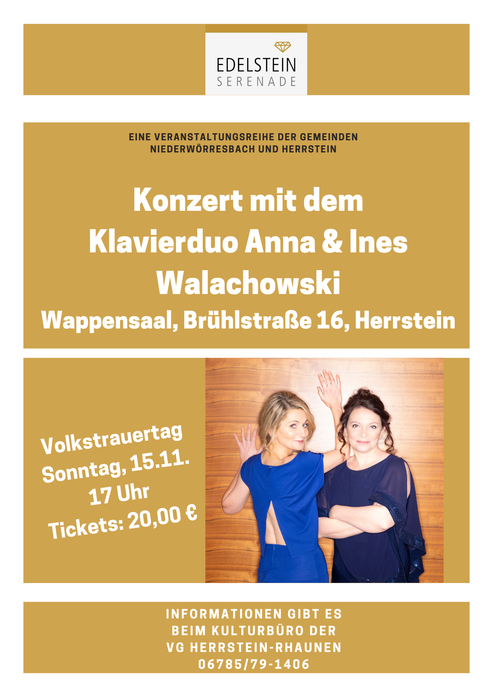 Plakat mit Ankündigung eines Konzerts des Klavierduos Anna und Ines Walachowski am 15.11. um 17 Uhr im Wappensaal Herrstein mit Foto der beiden Frauen vor Holzwand