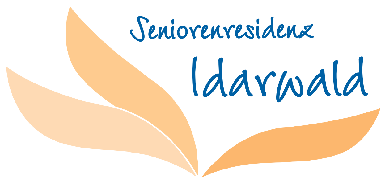 Schriftzug Seniorenresidenz Idarwald in blauer  Farbe darunter 3 Blütenblätter in orange
