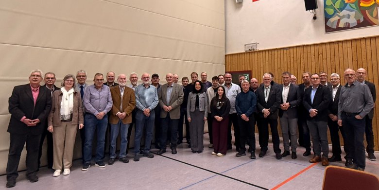 Gruppenbild mit einem Teil der geehrten Personen