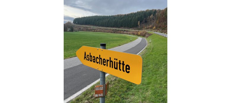 Straßensperrungen im Bereich Asbacherhütte Straßensperrungen im Bereich Asbacherhütte